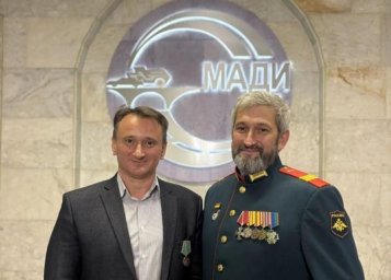 Межпоколенческий диалог и сохранение исторической памяти &mdash; ключевые темы встречи Центра в Москве